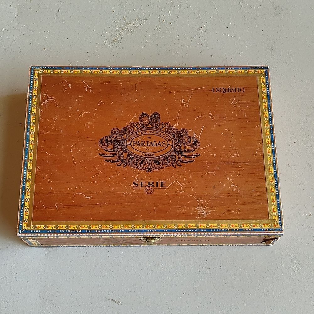 Partagas Exquisito Wooden Box